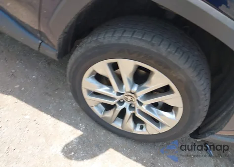 2021 Toyota Rav4 Xle Premium from USA, damaged, VIN 2T3A1RFV6MW204585